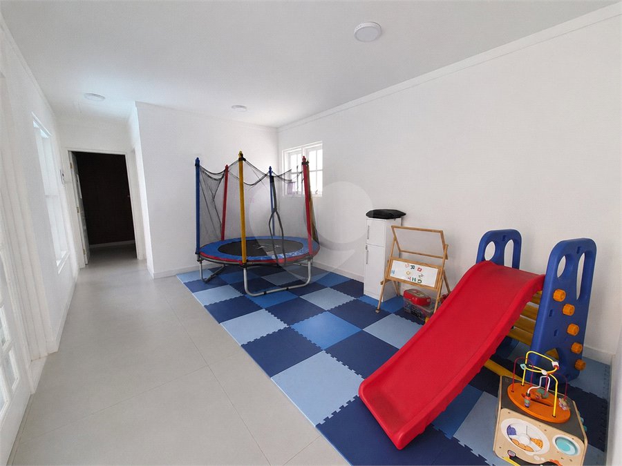 Casa para alugar com 4 quartos, sendo 2 suítes, no condomínio Fairmont, São Paulo - SP