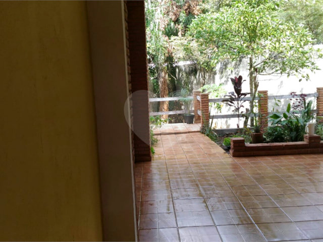 Casa à venda com 3 quartos, sendo 1 suíte,  em Jundiaizinho (terra Preta), Mairiporã, SP