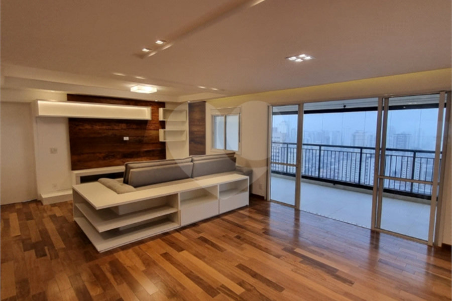Apartamento à venda com 3 suítes em Santana, São Paulo, SP