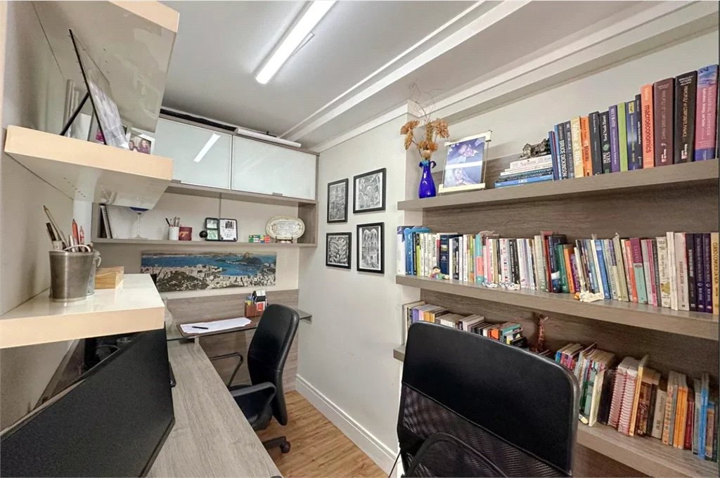 Apartamento à venda com 2 quartos, sendo 1 suíte, em Água Branca, São Paulo, SP