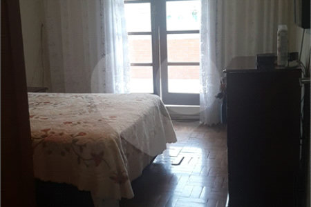 Casa à venda com 3 quartos, sendo 1 suíte,  em Vila Medeiros, São Paulo, SP