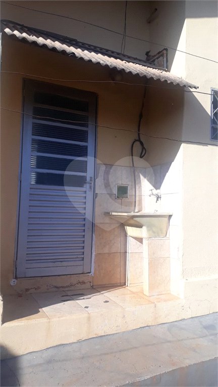 Casa à venda com 2 quartos em Núcleo Residencial Castelo Branco, São Carlos, SP