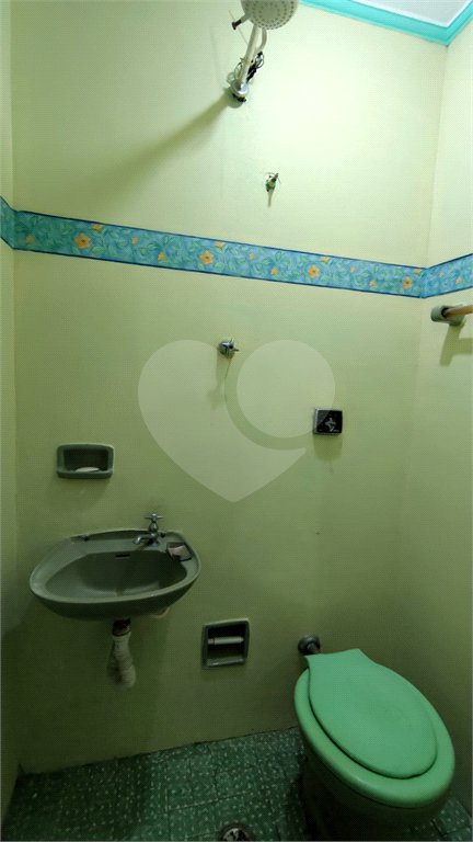Sobrado à venda com 3 quartos, sendo 1 suíte,  em Chácara Santo Antônio, São Paulo, SP
