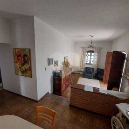 Casa à venda com 3 quartos, sendo 1 suíte, no Centro, Vinhedo, SP