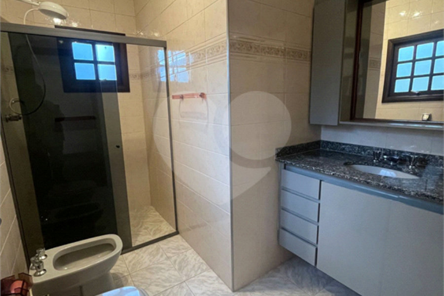 Sobrado à venda com 3 suítes em Tremembé, São Paulo, SP