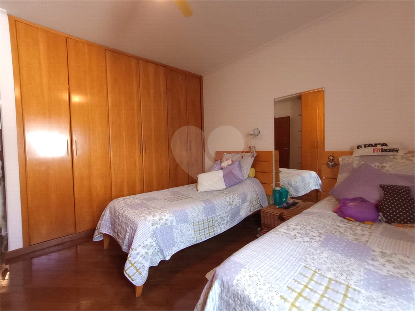 Sobrado à venda com 4 quartos, sendo 1 suíte,  em Jardim Prudência, São Paulo, SP