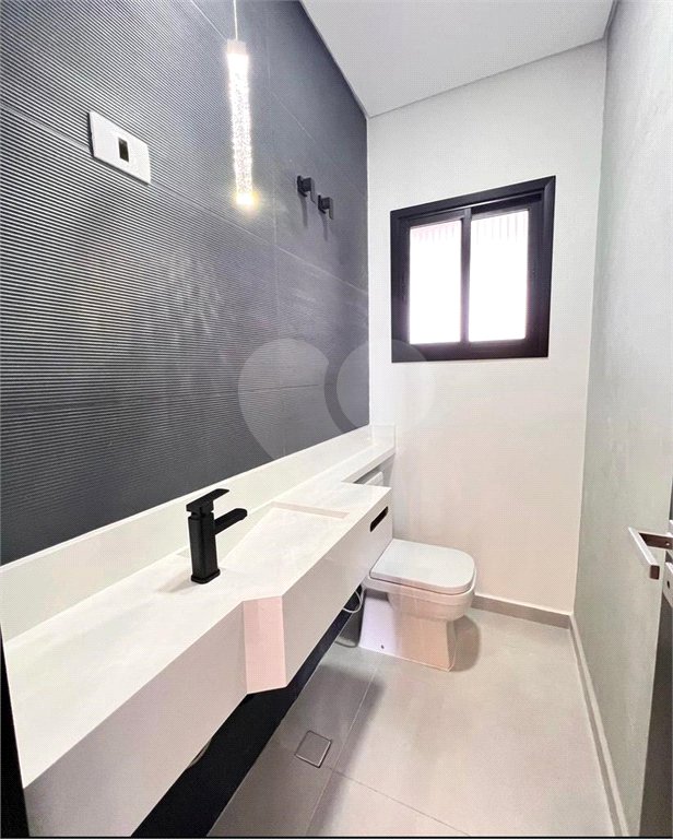 Casa à venda com 3 suítes no condomínio Residencial Golden Ville, Itapetininga - SP