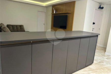 Apartamento à venda com 3 quartos, sendo 1 suíte,  em Vila Suissa, Mogi das Cruzes, SP