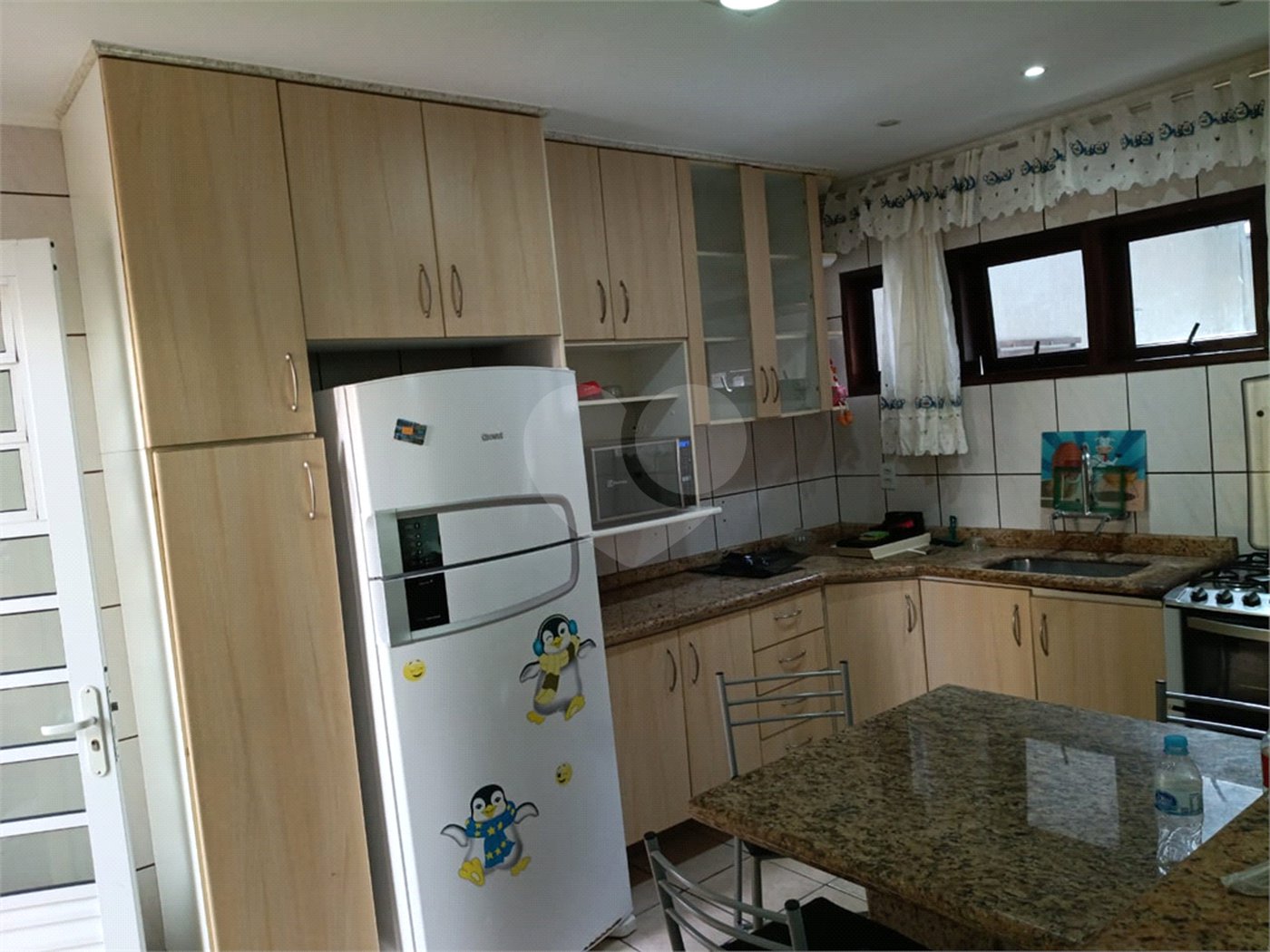 Casa à venda com 4 quartos, sendo 2 suítes,  em Vila Rei, Mogi das Cruzes, SP