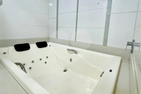 Casa para alugar com 5 suítes em Parque Residencial Damha, Araraquara, SP