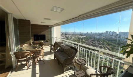 Apartamento à venda com 4 quartos, sendo 2 suítes,  em MORUMBI, São Paulo, SP
