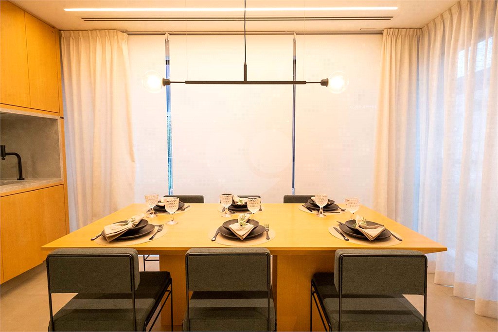 Apartamento à venda com 2 quartos, sendo 1 suíte, em Pinheiros, São Paulo, SP