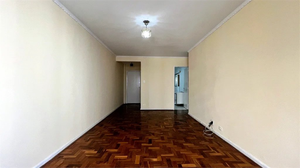 Apartamento à venda com 3 quartos, sendo 1 suíte,  em Pinheiros, São Paulo, SP