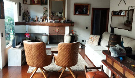 Casa à venda com 3 quartos, sendo 1 suíte,  em Jardim Leonor, São Paulo, SP