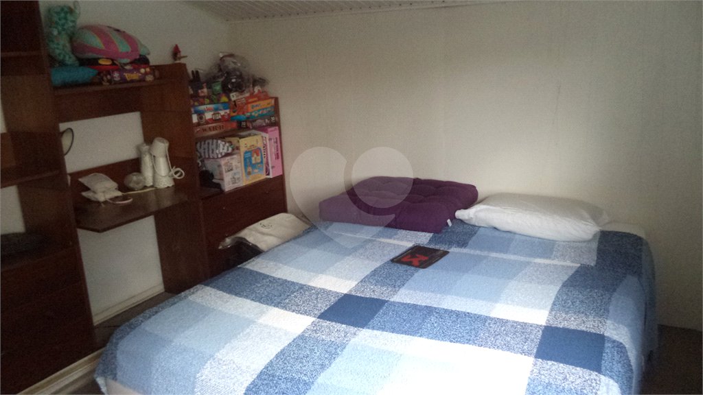 Sobrado à venda com 6 quartos, sendo 2 suítes,  em Chácara Monte Alegre, São Paulo, SP