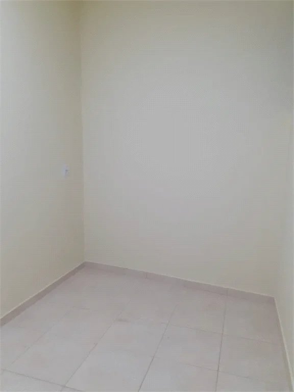 Casa à venda com 3 quartos, sendo 1 suíte, em Jardim Cris, São Paulo, SP