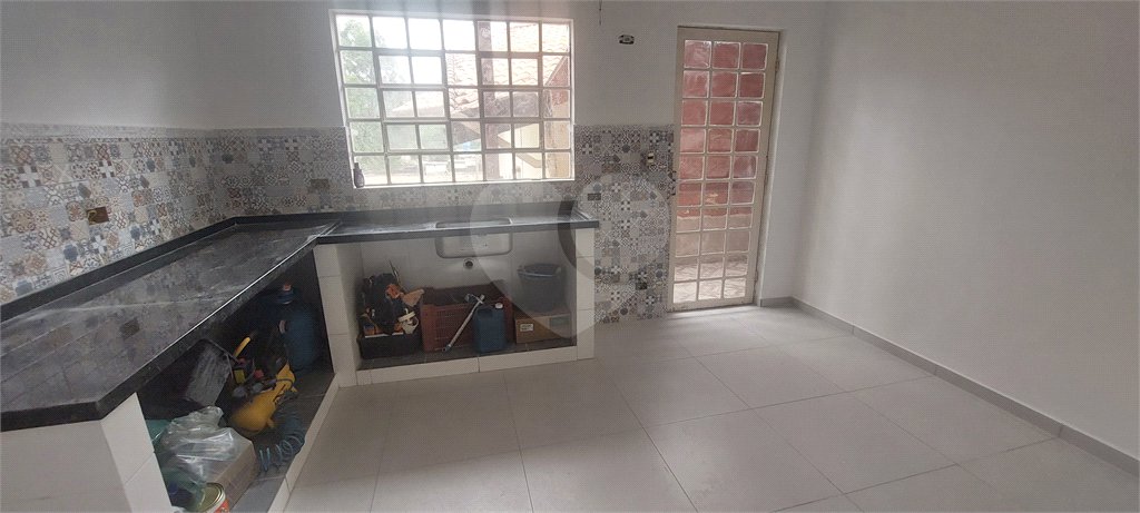 Sobrado à venda com 4 quartos, sendo 2 suítes, em Lavapés, Mairiporã, SP