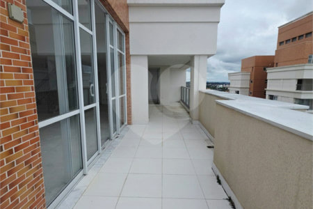 Triplex à venda com 4 suítes em Anhangabaú, Jundiaí, SP