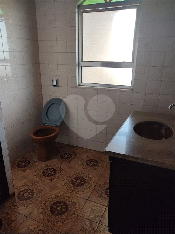 Sobrado à venda com 4 quartos, sendo 1 suíte, em Cidade Jardim Cumbica, Guarulhos, SP