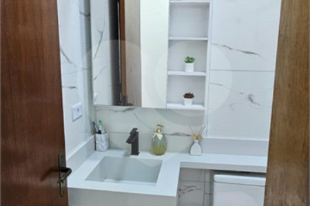 Triplex à venda com 2 quartos, sendo 1 suíte, em Vila Metalúrgica, Santo André, SP