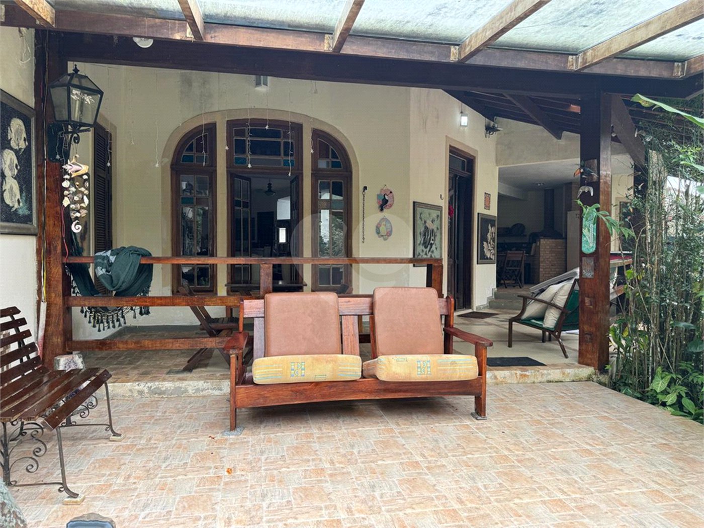 Casa à venda com 6 suítes em Massaguaçu, Caraguatatuba, SP