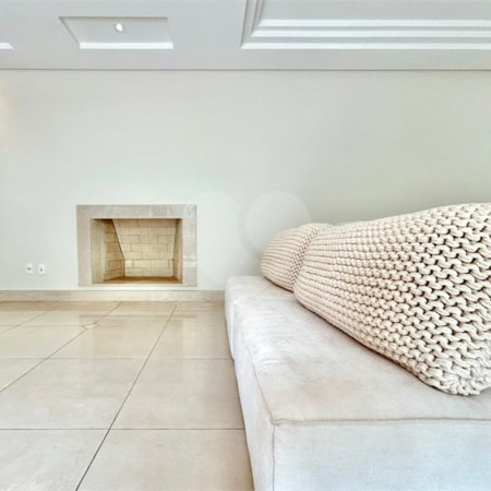 Casa à venda com 4 suítes no condomínio Quinta das Laranjeiras, Jundiaí - SP