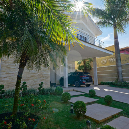 Casa à venda ou para alugar com 4 suítes em Interlagos, São Paulo, SP