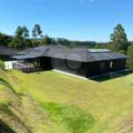 Casa à venda com 4 quartos, sendo 3 suítes,  no condomínio Jardim das Palmeiras, Bragança Paulista - SP