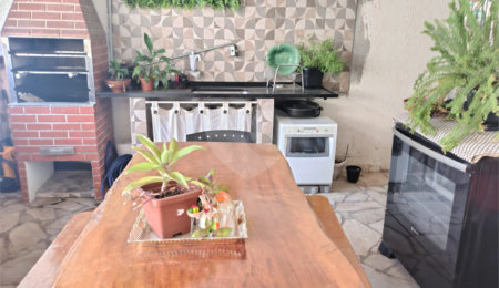 Casa à venda com 3 quartos, sendo 2 suítes, em Jardim Josane, Sorocaba, SP