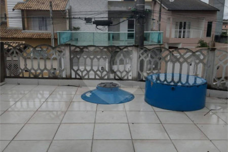 Casa à venda com 5 quartos, sendo 1 suíte, em Jardim Márcia, Suzano, SP