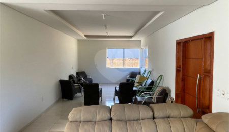 Casa à venda com 3 suítes no condomínio Itapema Iate Clube/ponta Pora-ms, Ponta Porã - MS