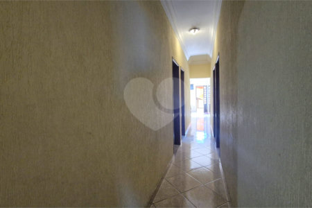 Casa à venda com 3 quartos, sendo 1 suíte, em Vila Angélica, Sorocaba, SP