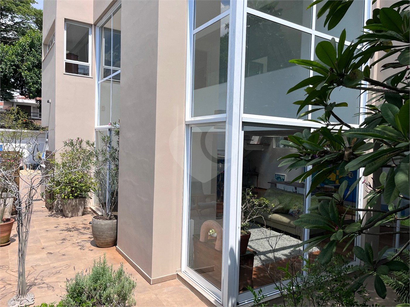 Sobrado à venda com 3 quartos, sendo 2 suítes, em Granja Julieta, São Paulo, SP