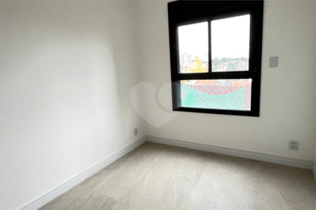 Apartamento à venda com 3 quartos, sendo 1 suíte, em Mirandópolis, São Paulo, SP