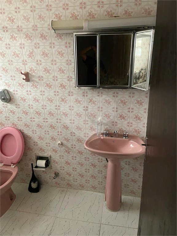 Sobrado à venda com 3 quartos, sendo 1 suíte,  em Parada Inglesa, São Paulo, SP