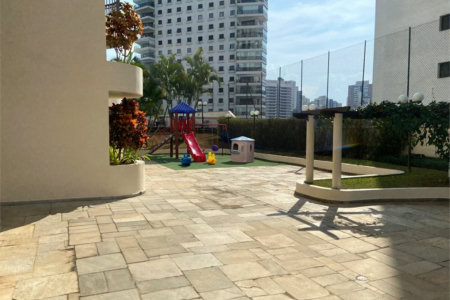 Apartamento à venda com 4 quartos, sendo 2 suítes,  em Vila Andrade, São Paulo, SP