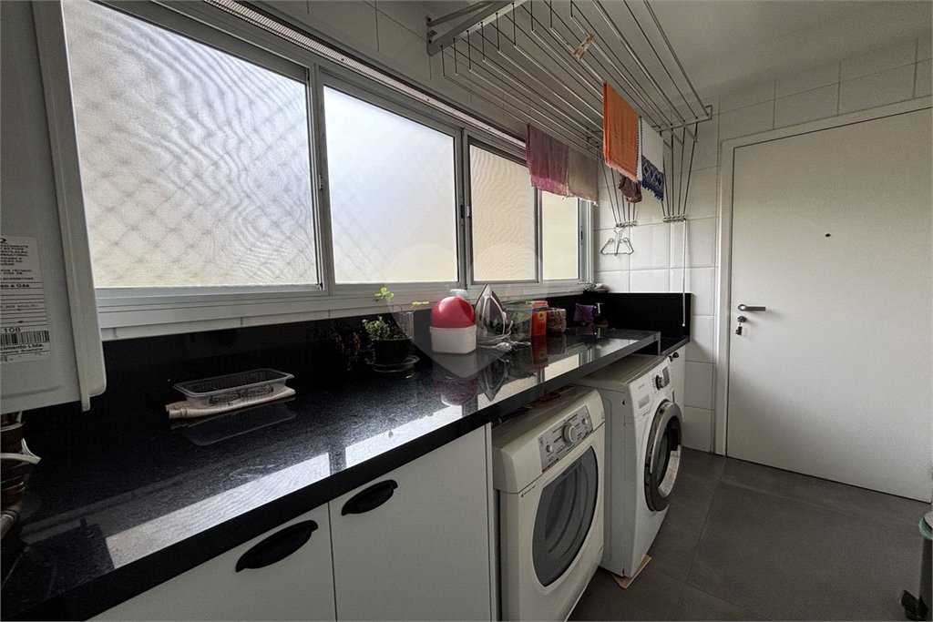 Apartamento para alugar com 3 suítes em Vila Romana, São Paulo, SP