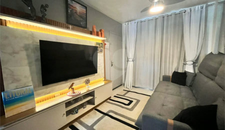 Apartamento à venda com 2 quartos em Boraceia, Bertioga, SP