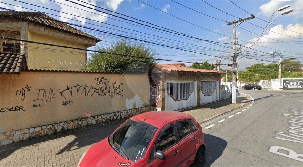 Casa à venda com 3 quartos, sendo 1 suíte, em Vila Acoreana, Poá, SP