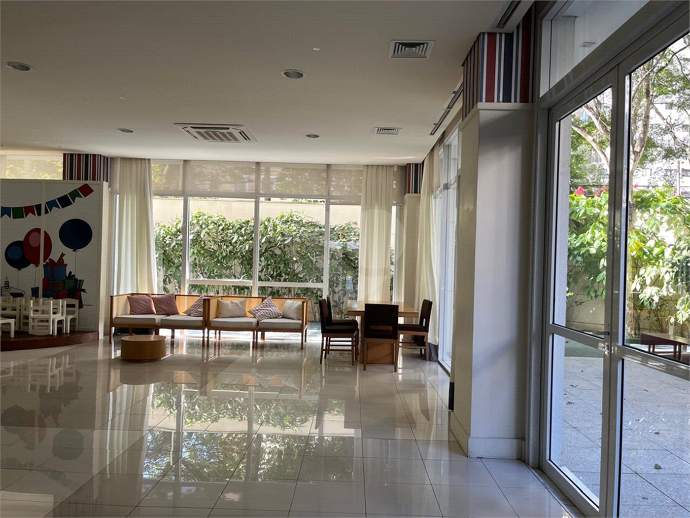 Apartamento à venda com 4 suítes em Campo Belo, São Paulo, SP