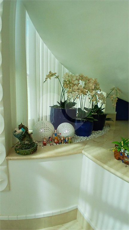 Casa à venda com 3 suítes no condomínio Figueira Garden, Atibaia - SP