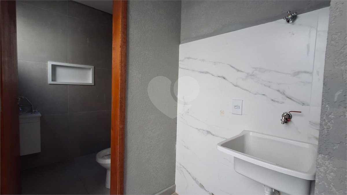Casa de Vila à venda com 1 suíte em Jardim Prestes de Barros, Sorocaba, SP