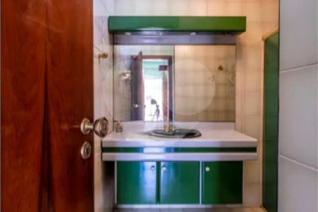 Sobrado à venda com 5 quartos, sendo 4 suítes, em Vila Galvão, Guarulhos, SP