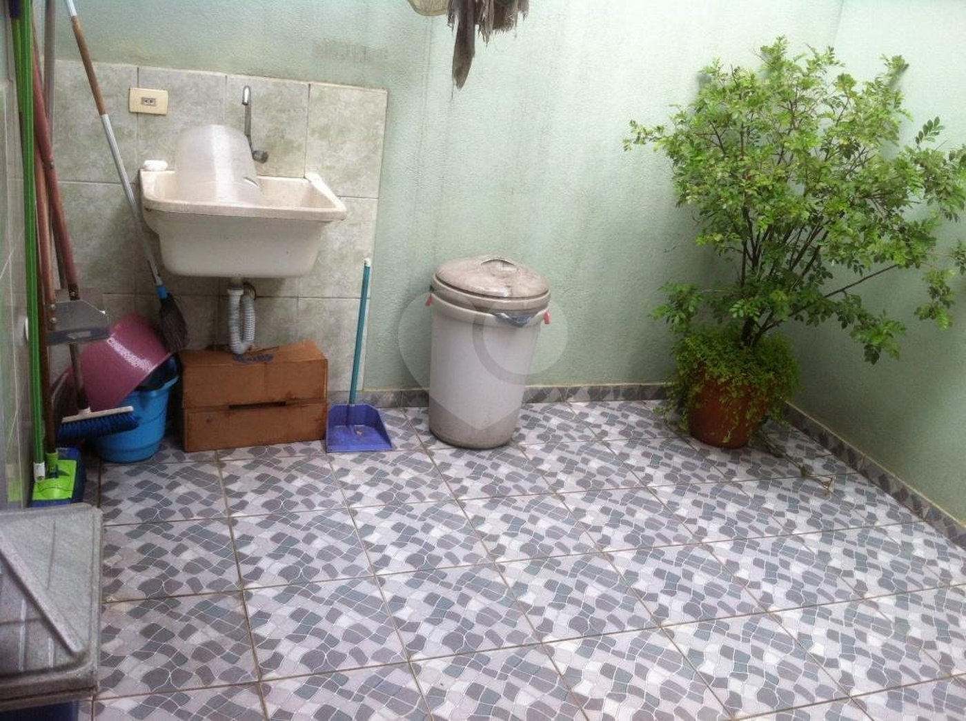 Sobrado à venda com 3 quartos, sendo 1 suíte, em Vila Nivi, São Paulo, SP