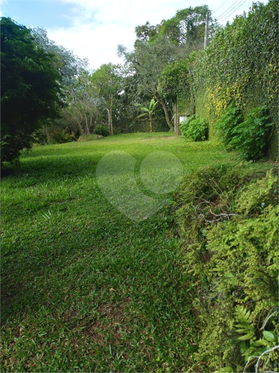 Casa à venda com 5 quartos, sendo 3 suítes, em Serra da Cantareira, Mairiporã, SP