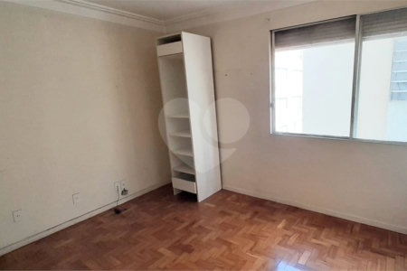 Apartamento à venda com 2 quartos em Cerqueira César, São Paulo, SP