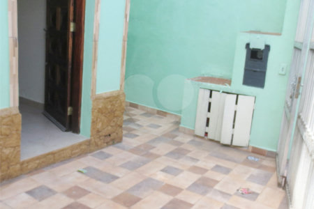 Sobrado à venda com 2 quartos em Vila Gumercindo, São Paulo, SP