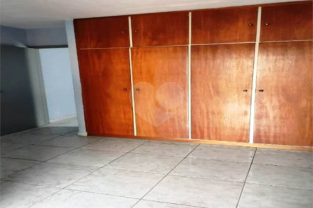 Sobrado à venda com 3 quartos, sendo 1 suíte, em Parada Inglesa, São Paulo, SP