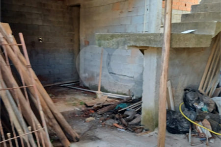 Casa à venda com 2 suítes no condomínio Ricieri, Mogi das Cruzes - SP
