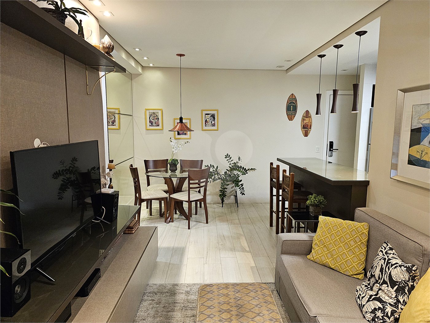 Apartamento para alugar com 2 quartos, sendo 1 suíte,  em Jardim das Acácias, São Paulo, SP